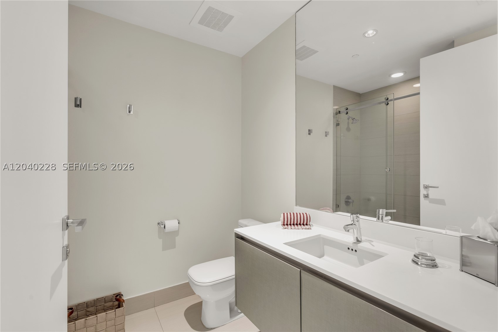 3300 NE 188th St #318, Aventura FL 33180