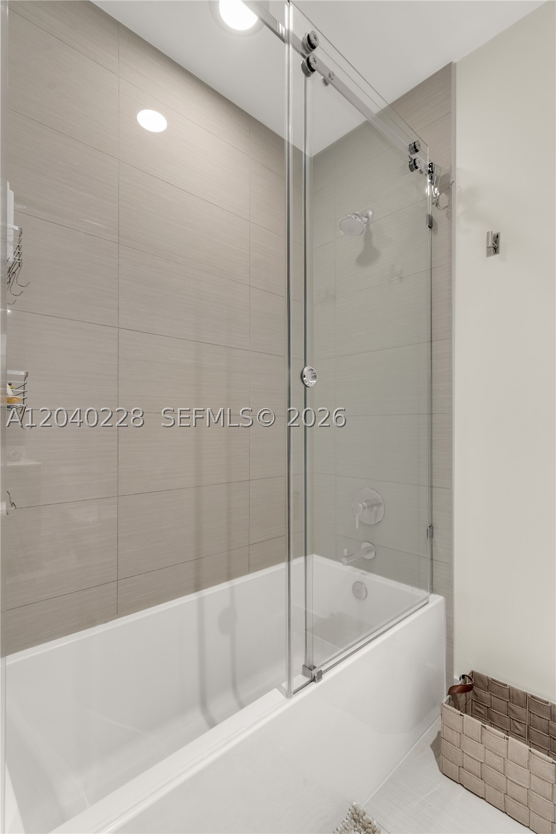 3300 NE 188th St #318, Aventura FL 33180