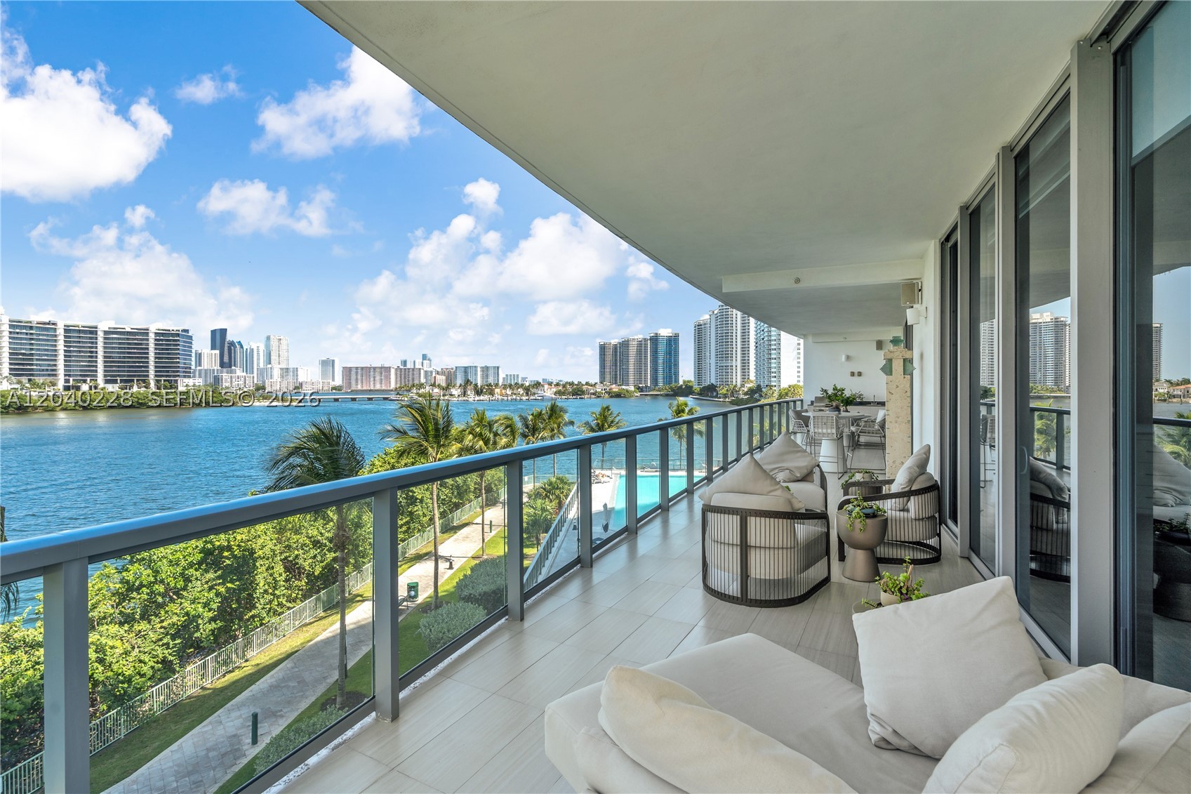 3300 NE 188th St #318, Aventura FL 33180