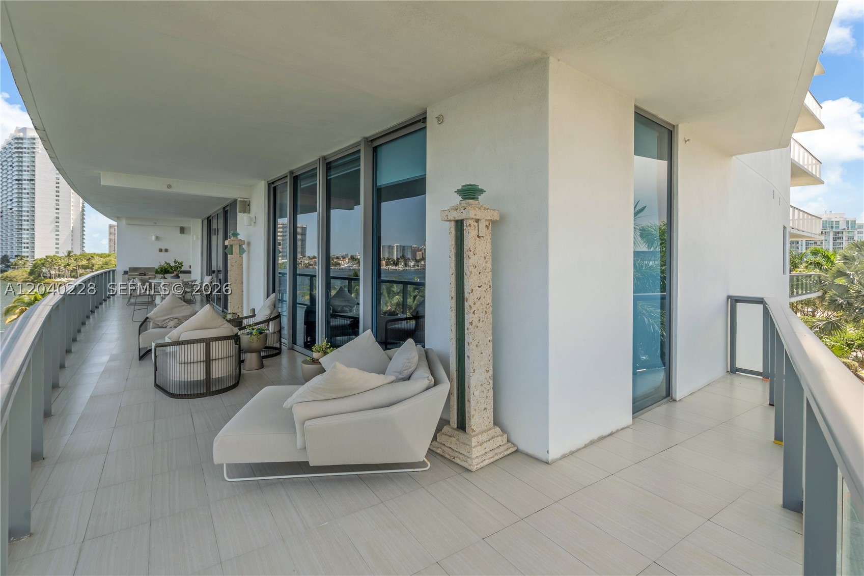 3300 NE 188th St #318, Aventura FL 33180