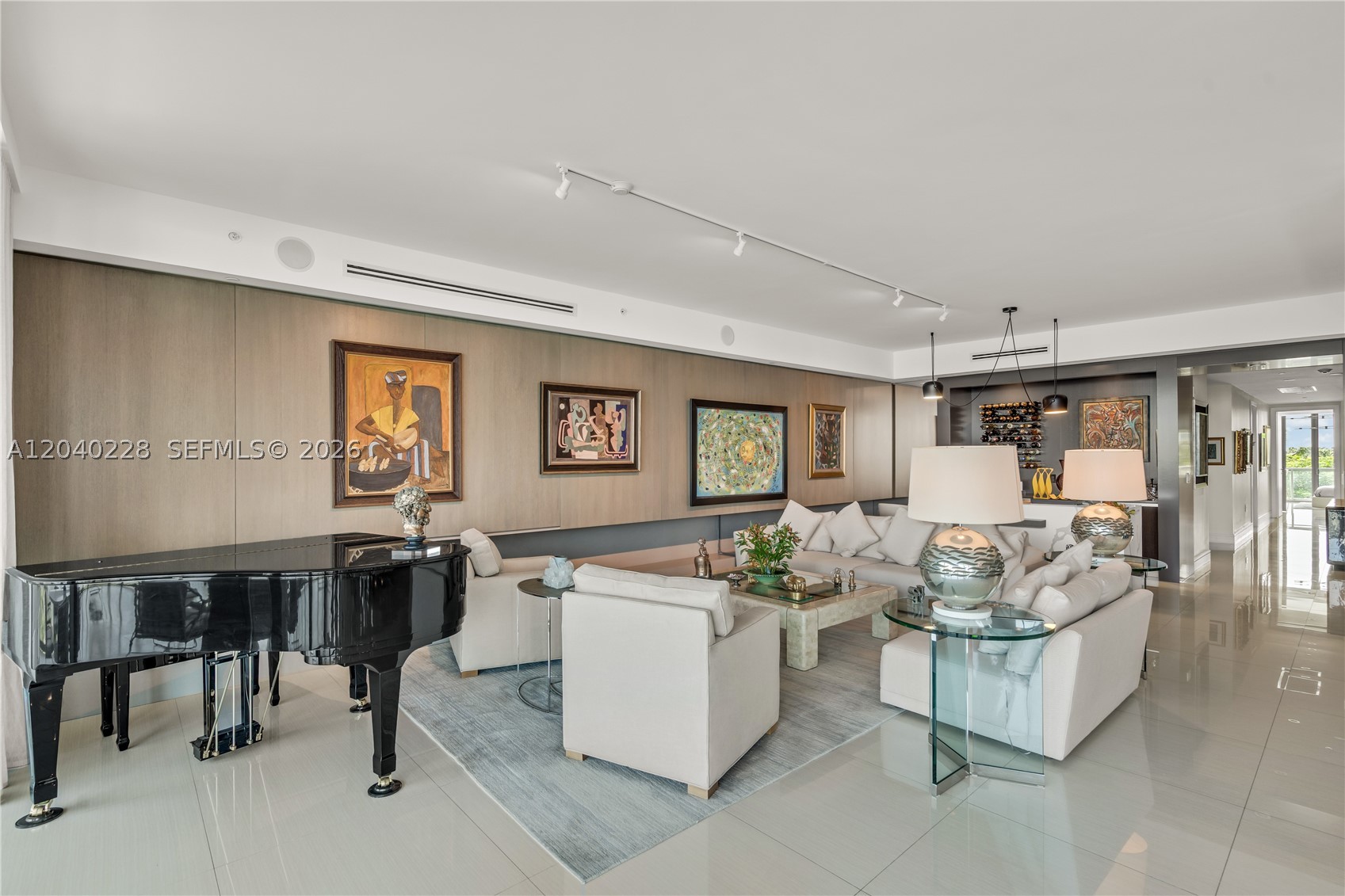 3300 NE 188th St #318, Aventura FL 33180