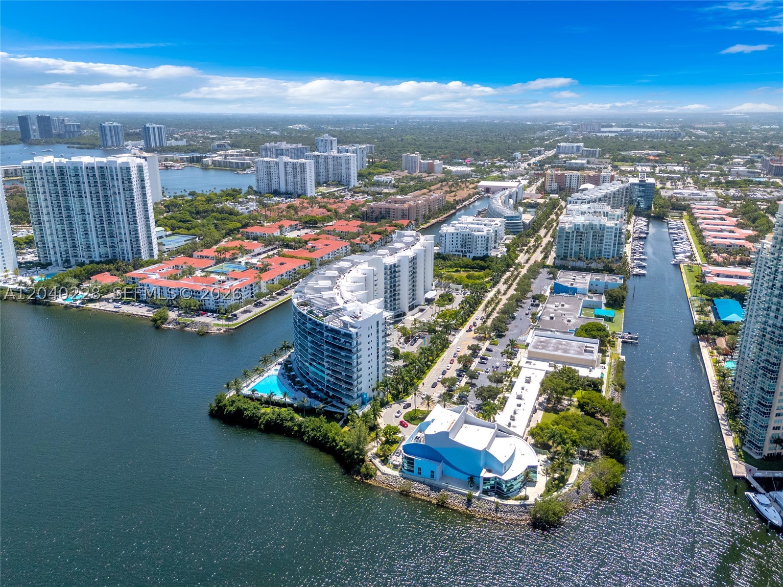 3300 NE 188th St #318, Aventura FL 33180