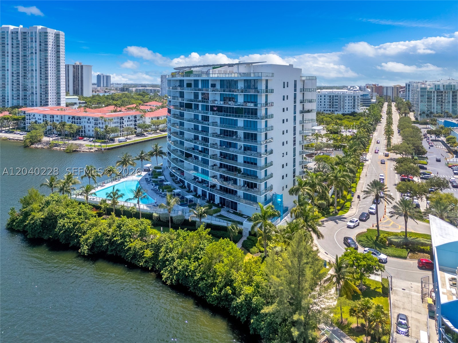 3300 NE 188th St #318, Aventura FL 33180