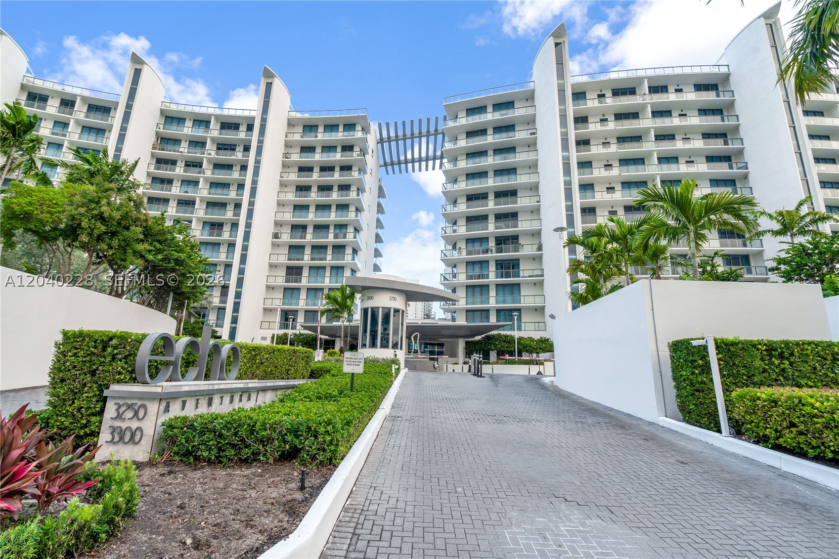3300 NE 188th St #318, Aventura FL 33180