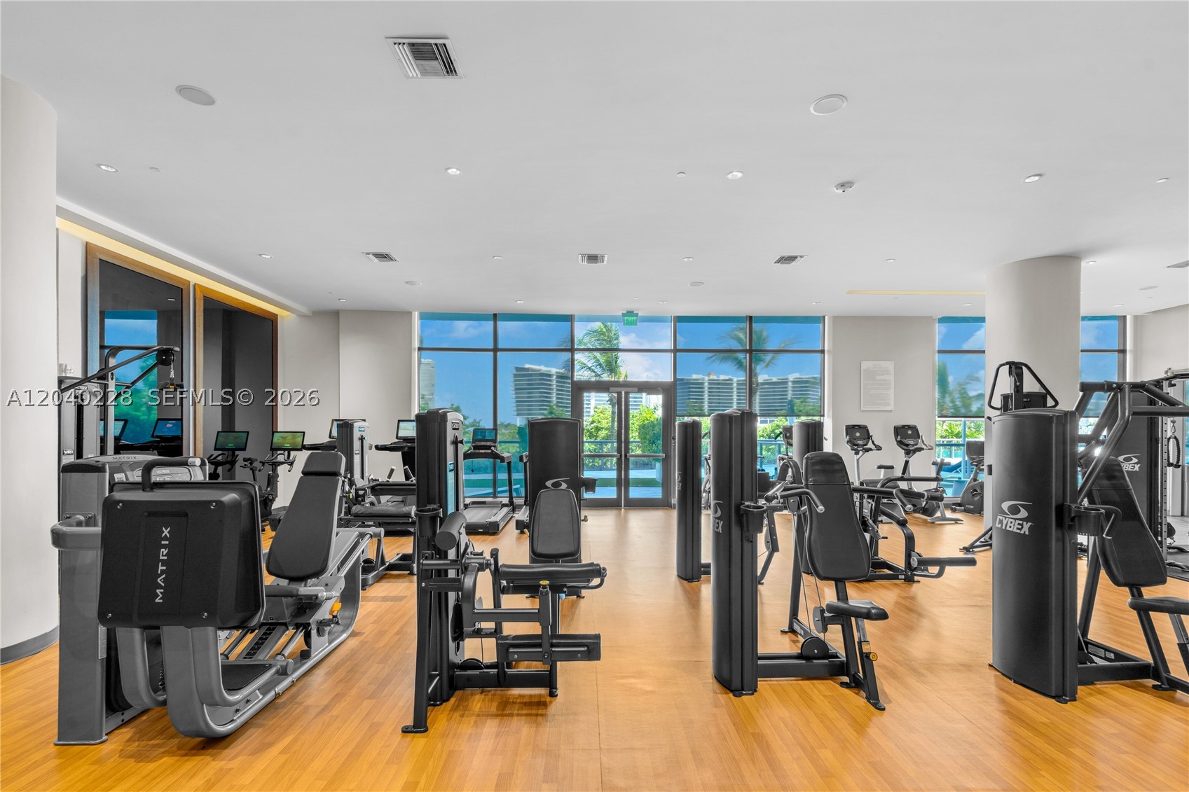 3300 NE 188th St #318, Aventura FL 33180