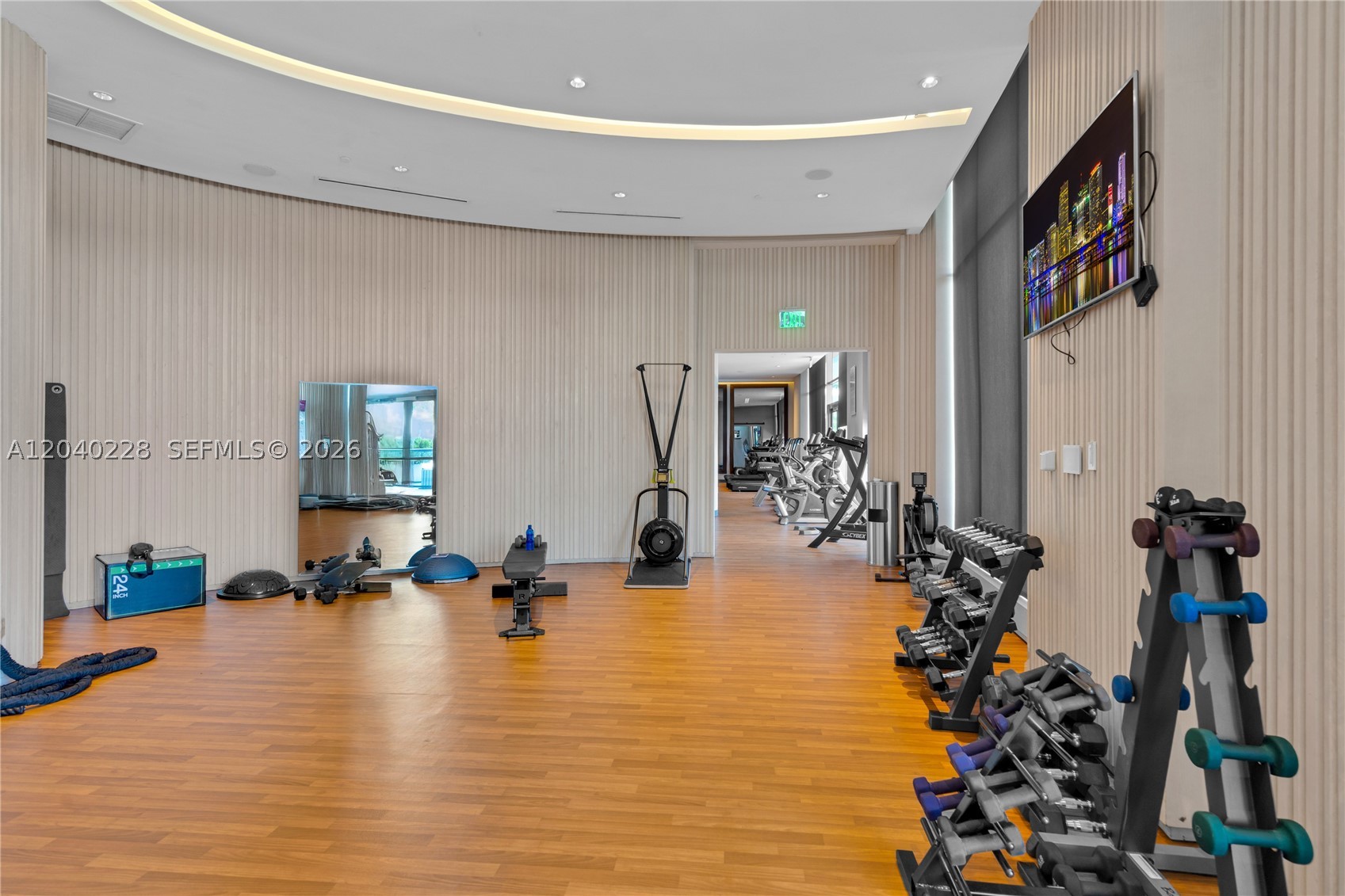 3300 NE 188th St #318, Aventura FL 33180