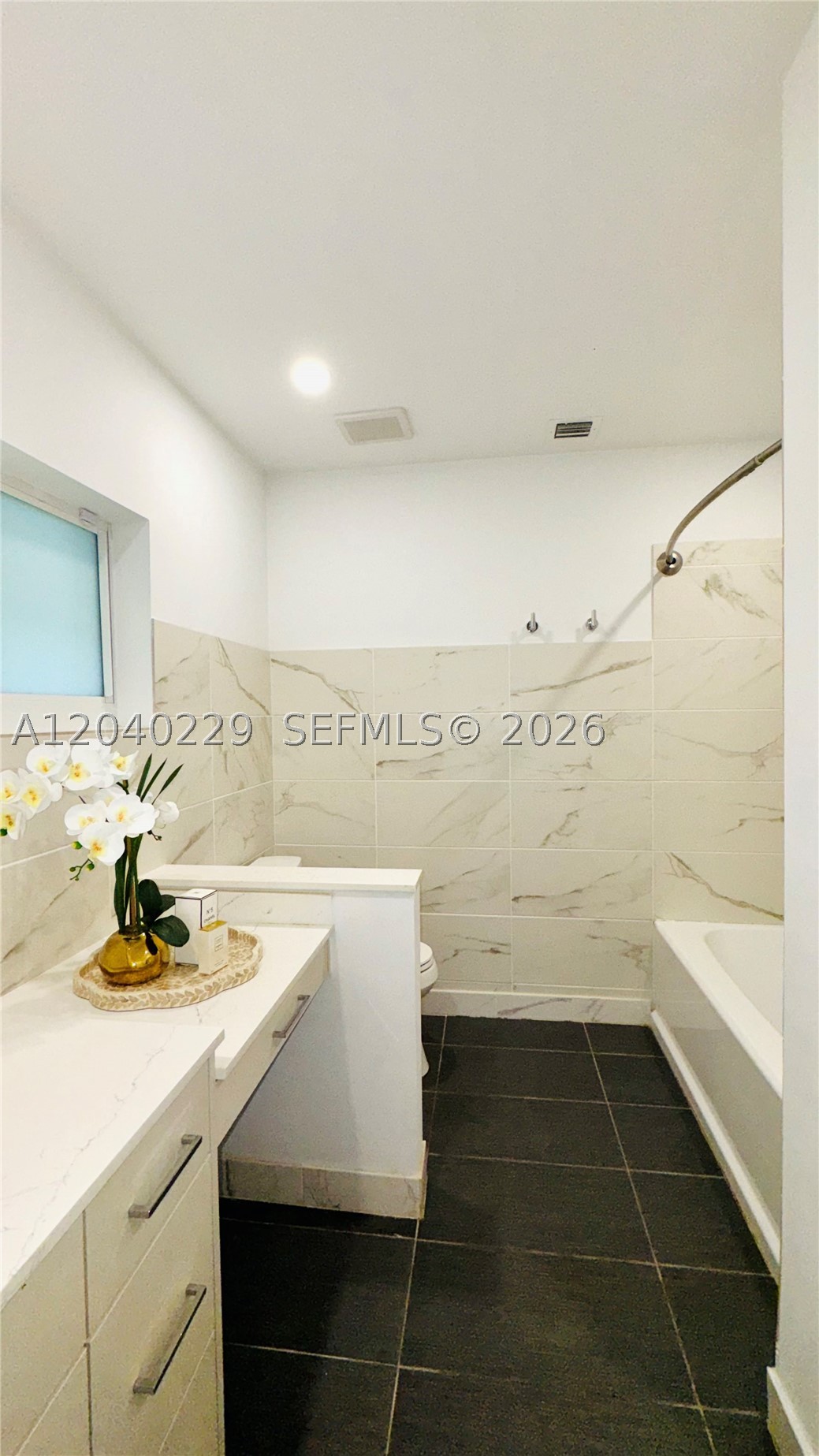 7415 SW 56 Ave, Miami FL 33143