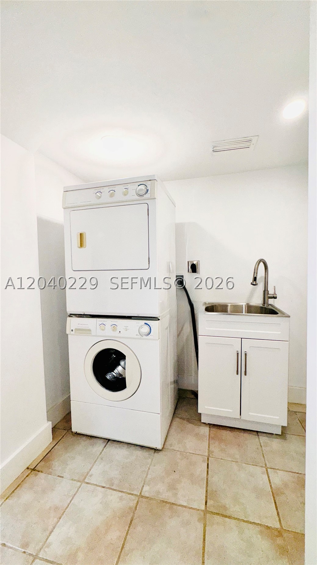 7415 SW 56 Ave, Miami FL 33143
