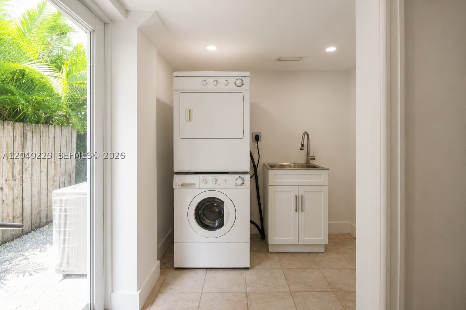 7415 SW 56 Ave, Miami FL 33143