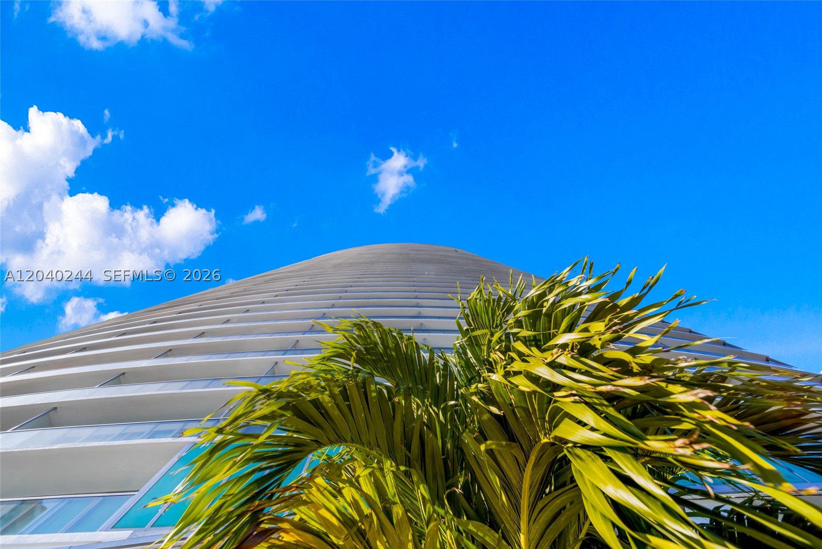 888 Biscayne Blvd #3907, Miami FL 33132