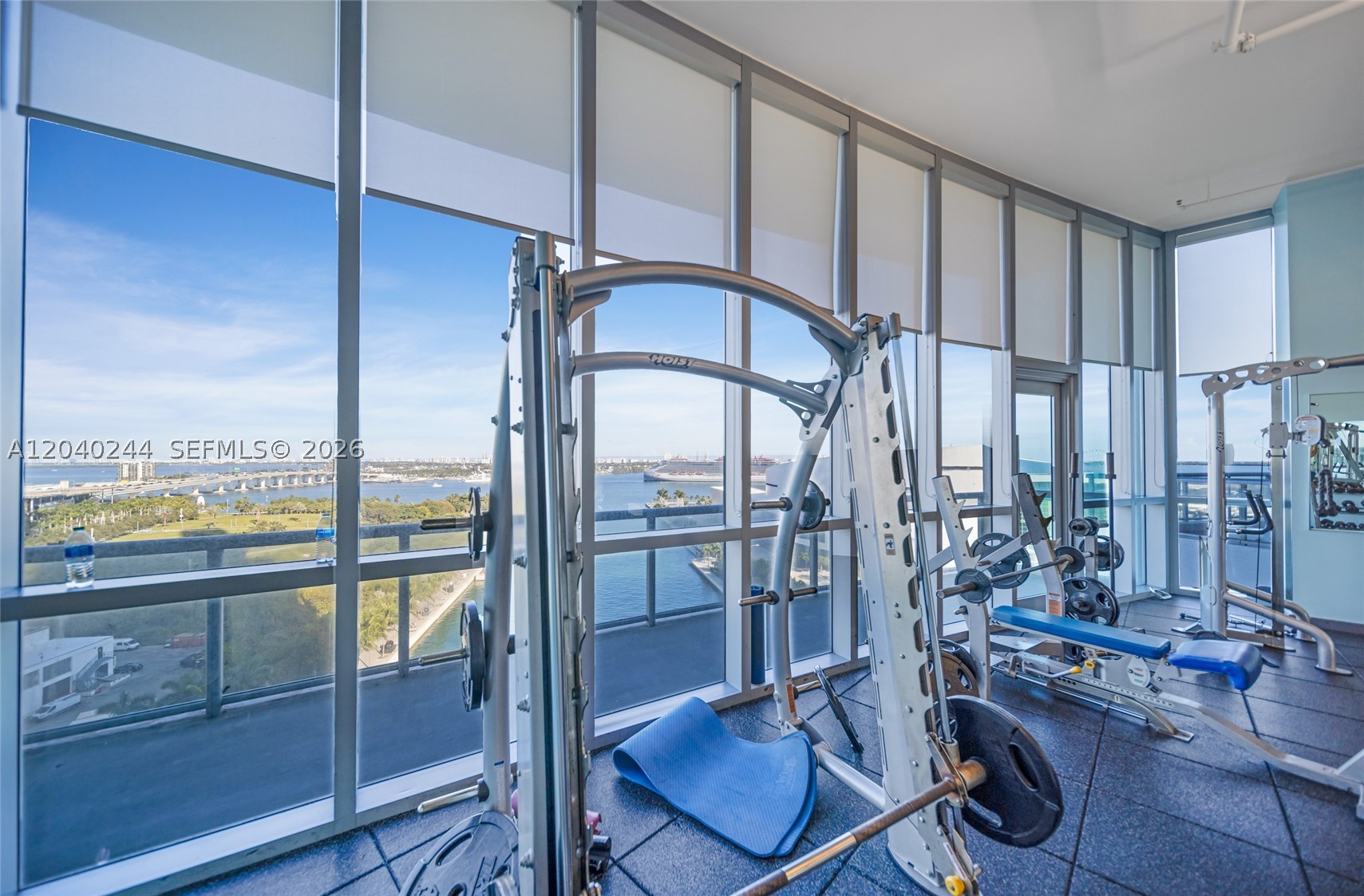 888 Biscayne Blvd #3907, Miami FL 33132