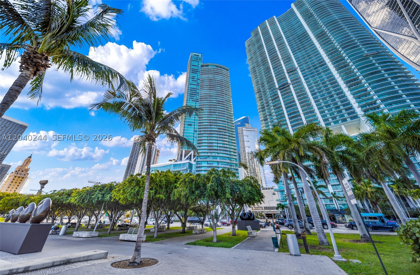 888 Biscayne Blvd #3907, Miami FL 33132
