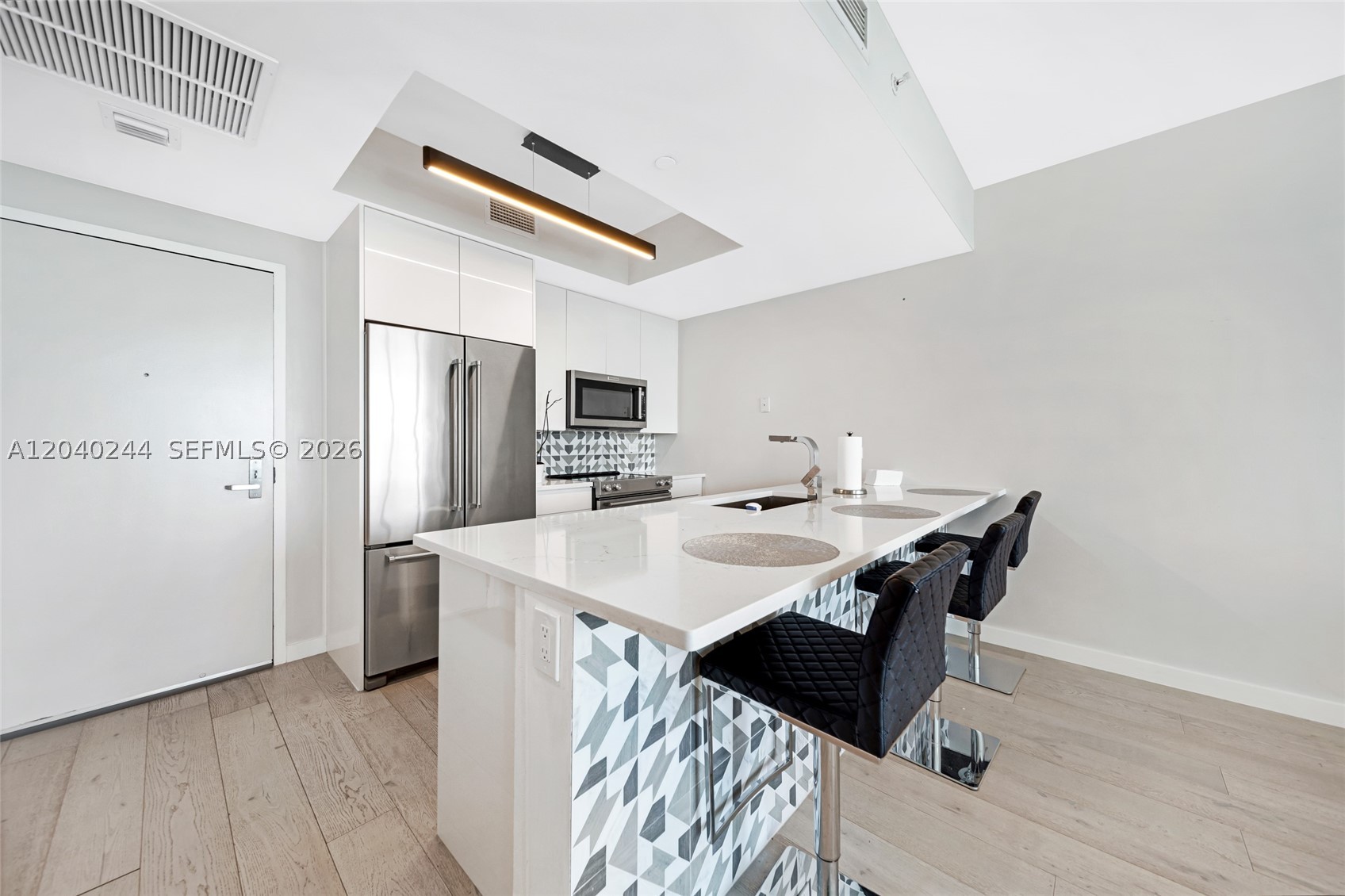 888 Biscayne Blvd #3907, Miami FL 33132