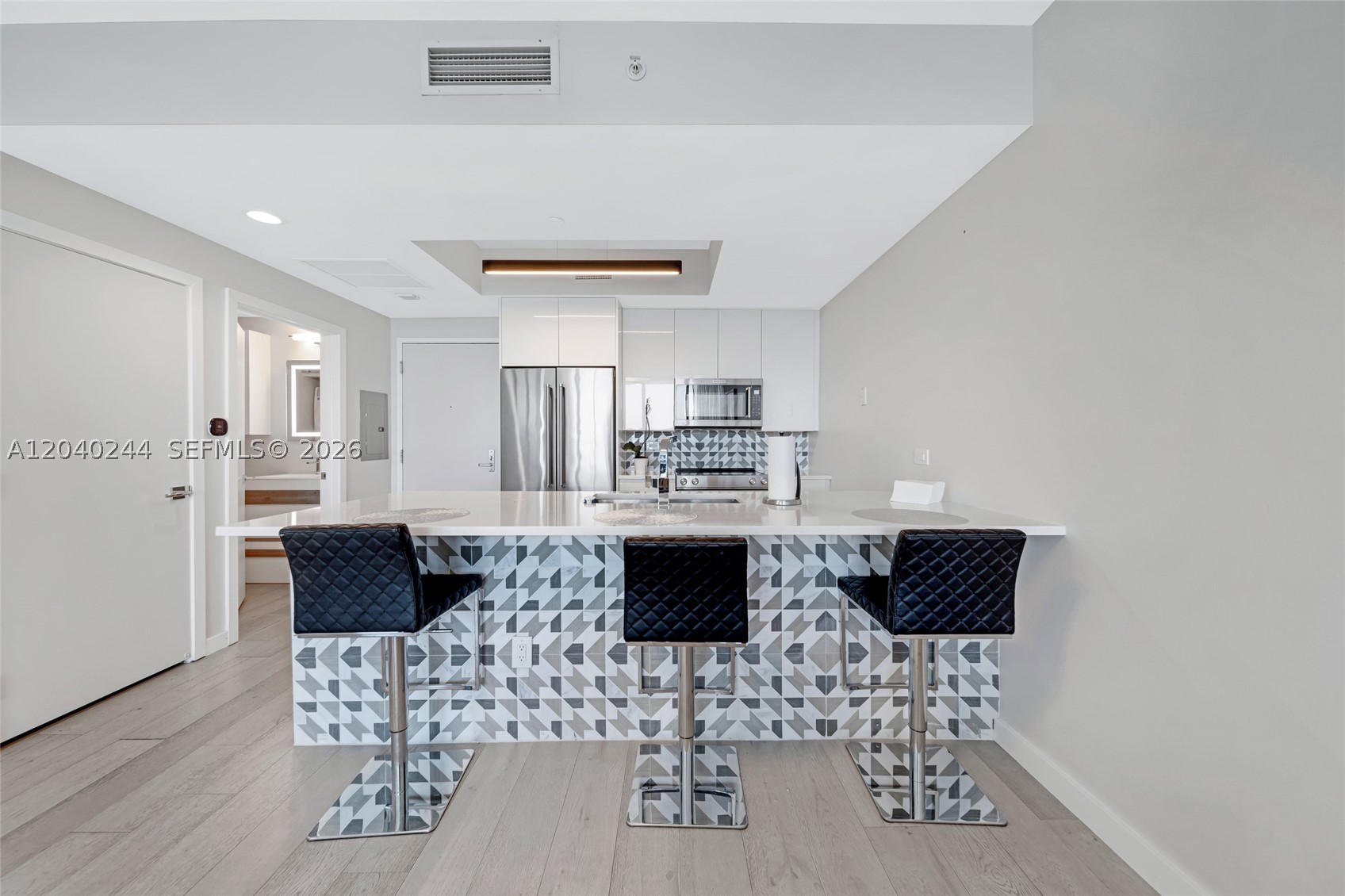 888 Biscayne Blvd #3907, Miami FL 33132