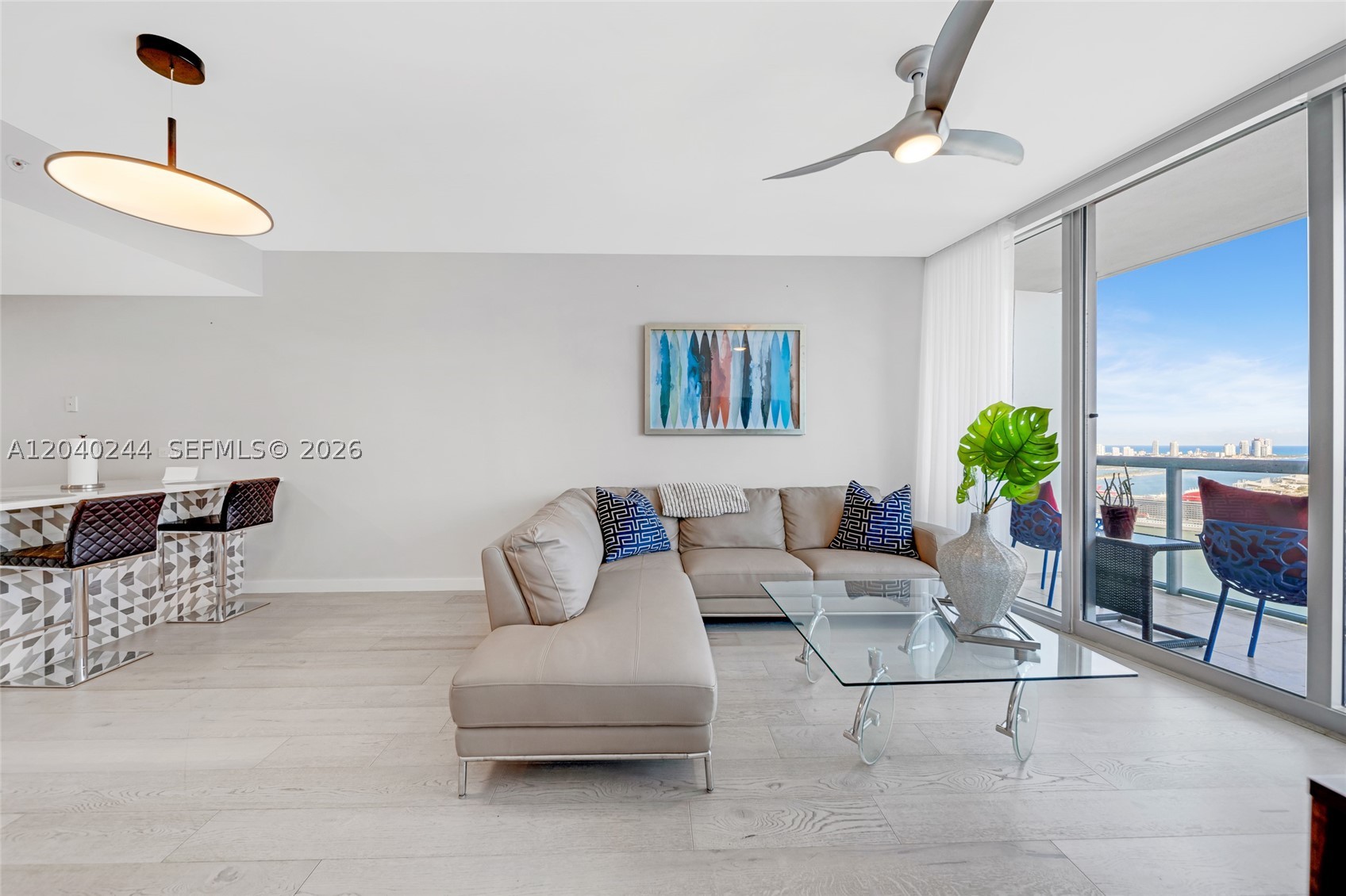 888 Biscayne Blvd #3907, Miami FL 33132