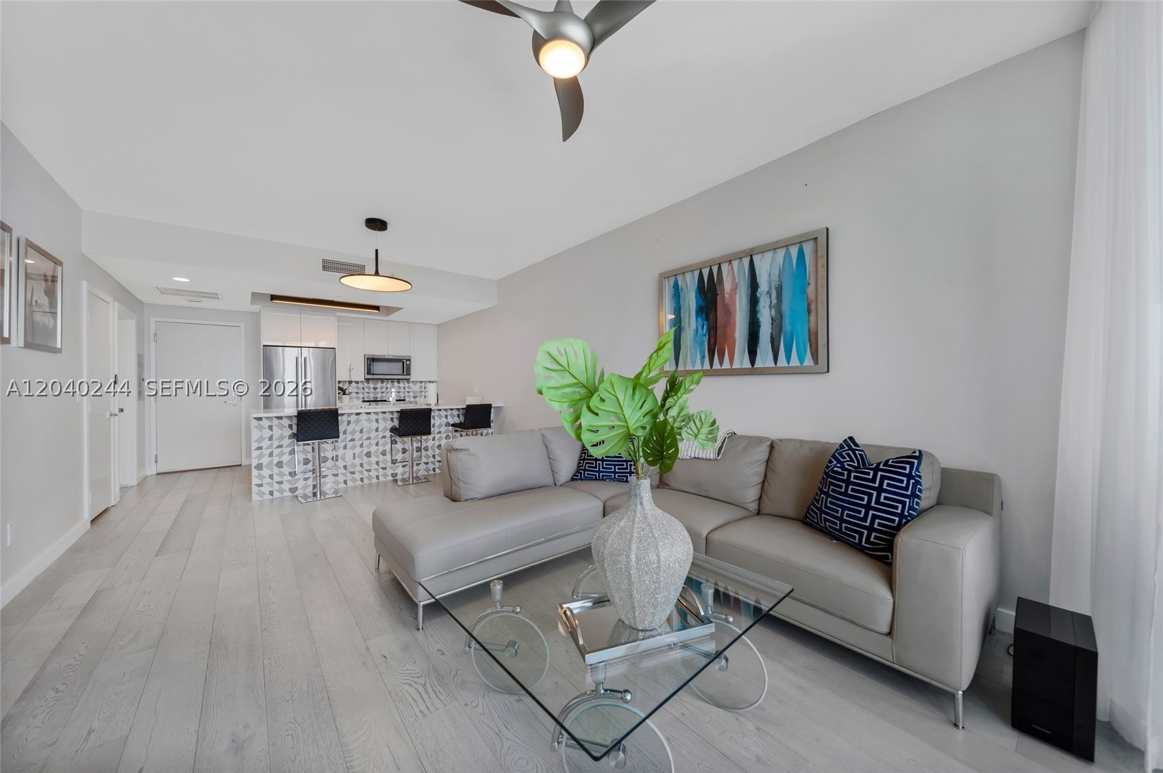 888 Biscayne Blvd #3907, Miami FL 33132