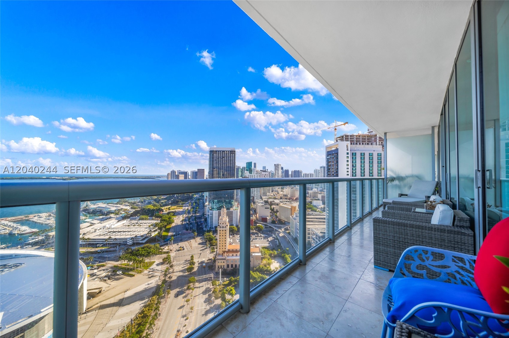 888 Biscayne Blvd #3907, Miami FL 33132