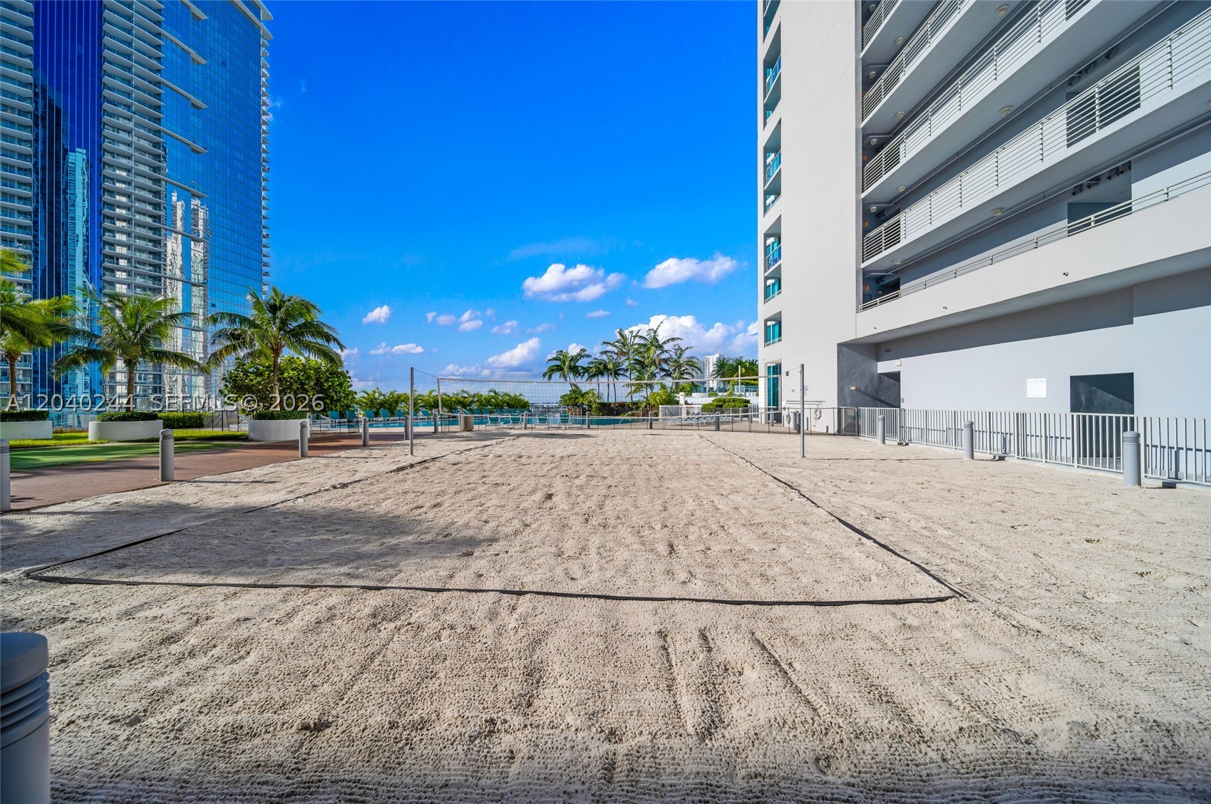 888 Biscayne Blvd #3907, Miami FL 33132