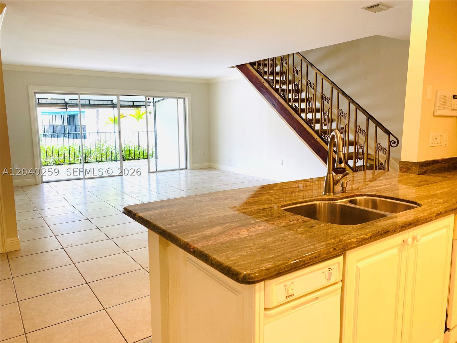 15187 W Loch Isle Dr W #15187, Miami Lakes FL 33014