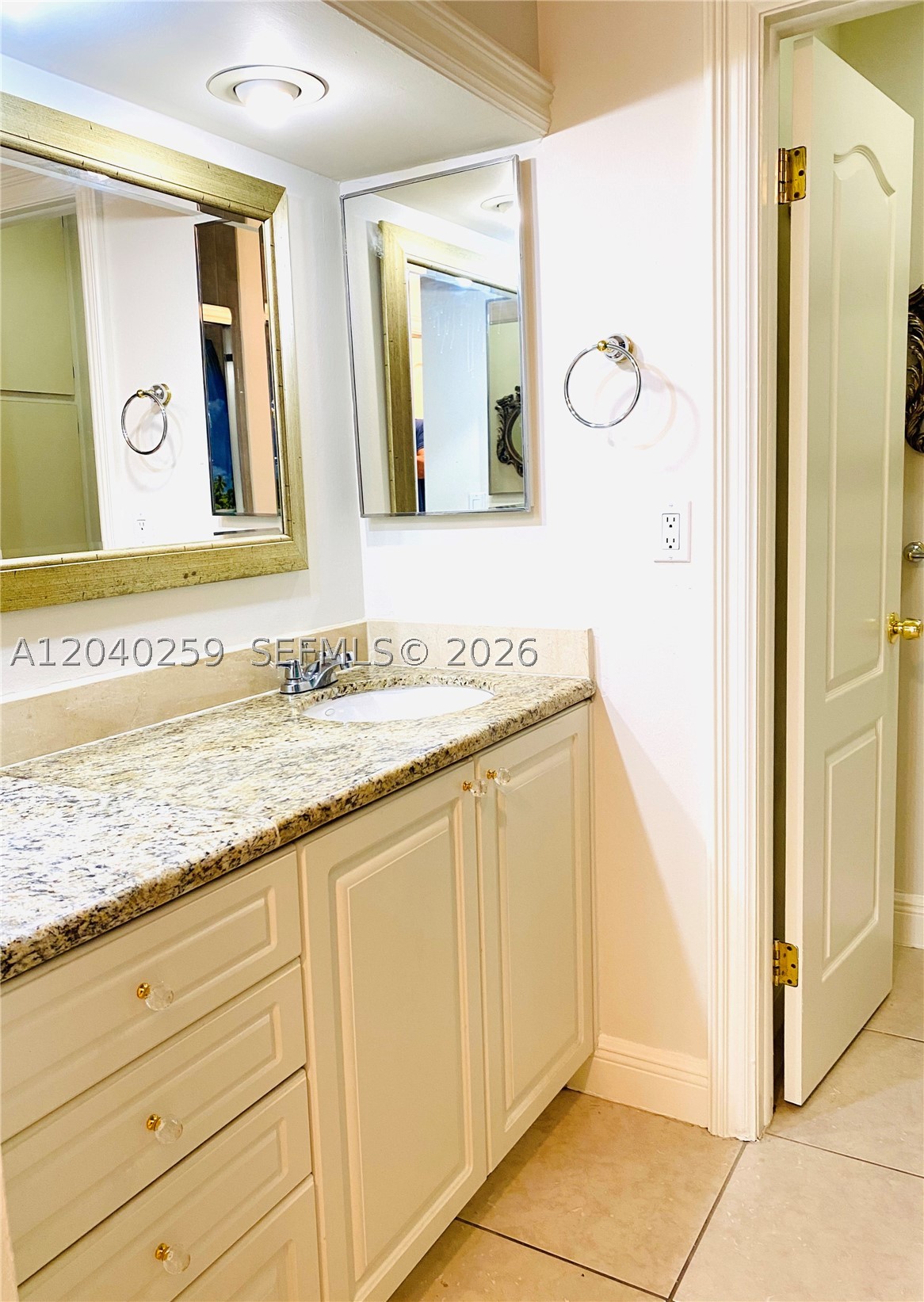 15187 W Loch Isle Dr W #15187, Miami Lakes FL 33014