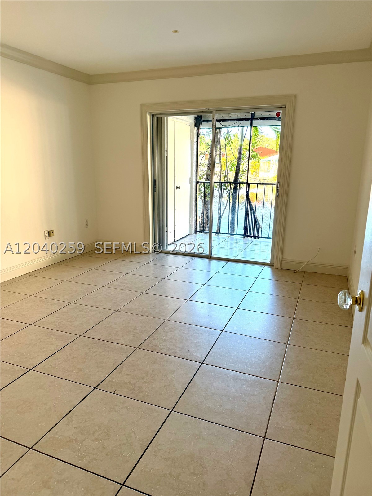 15187 W Loch Isle Dr W #15187, Miami Lakes FL 33014