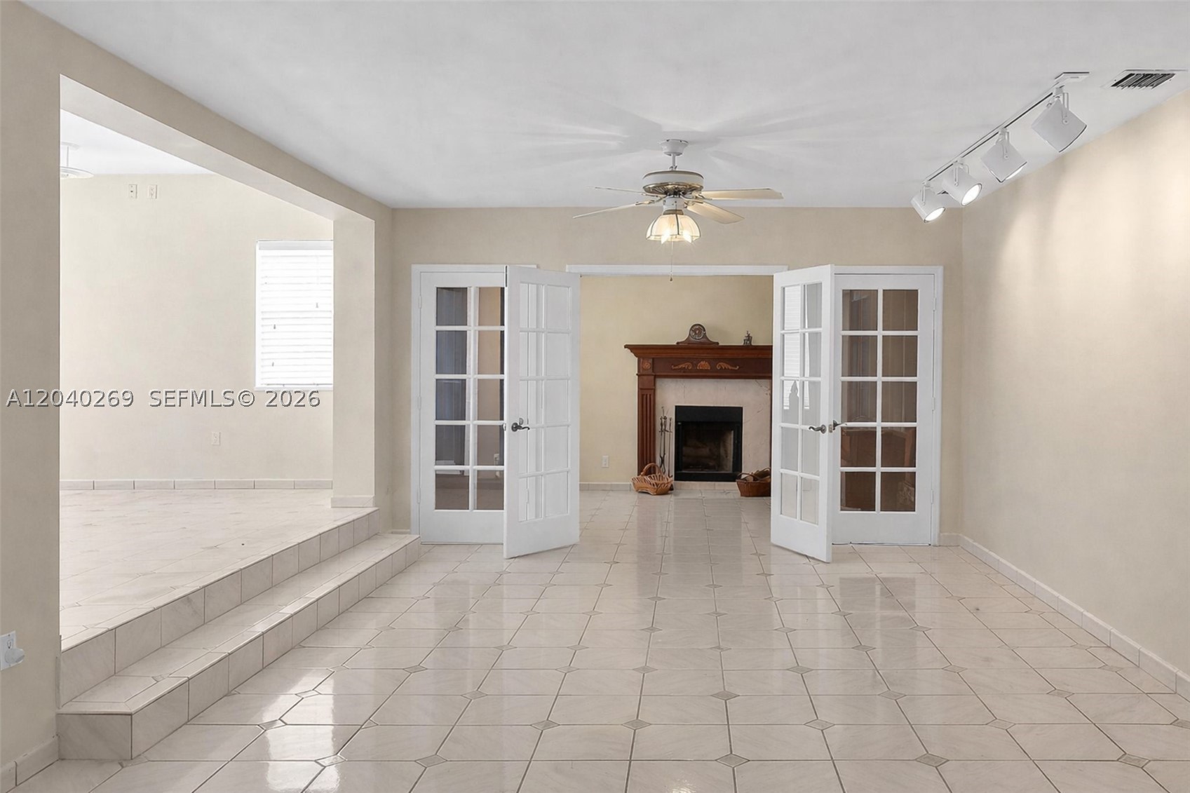 5309 Alton Rd, Miami Beach FL 33140