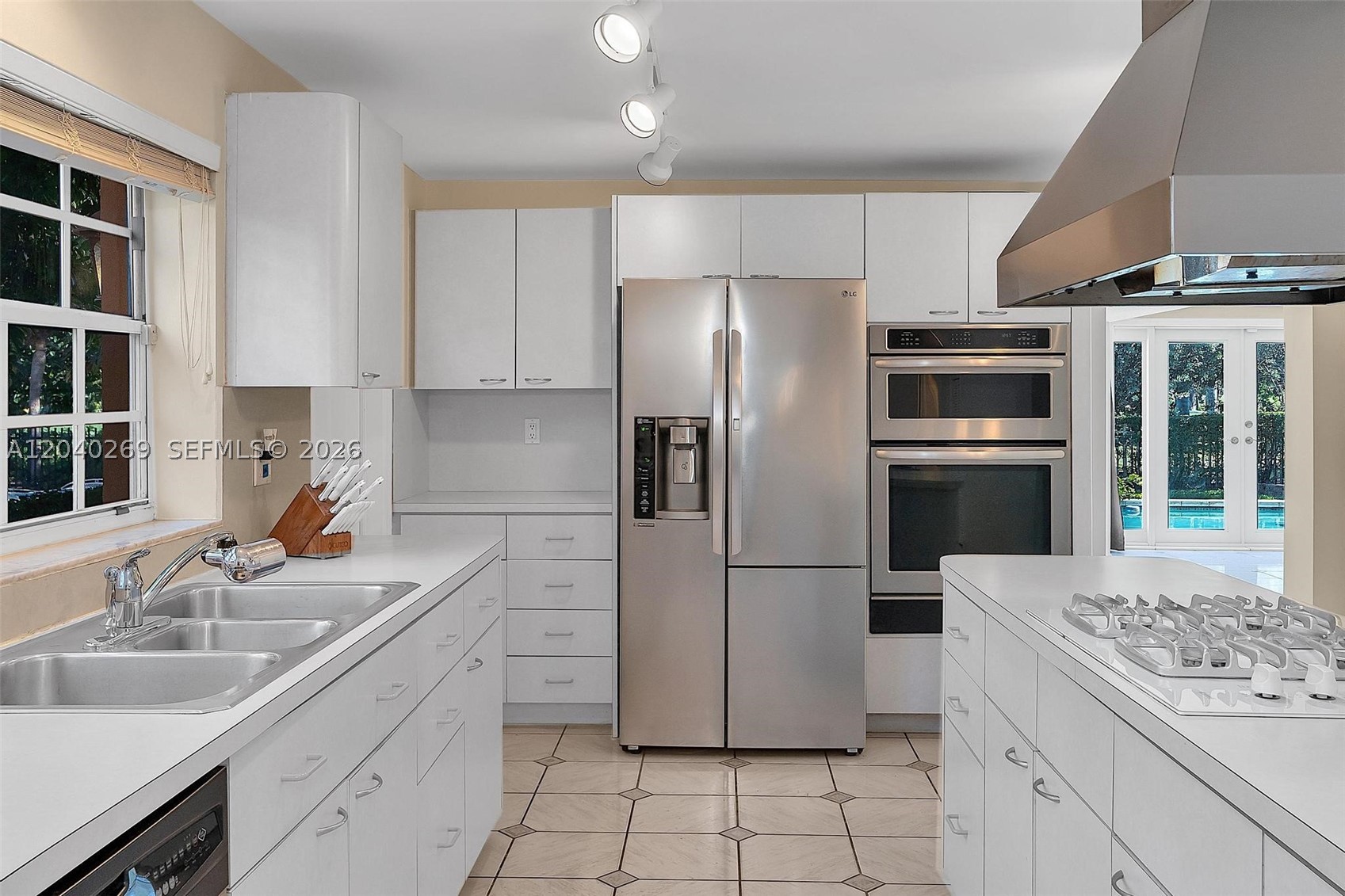 5309 Alton Rd, Miami Beach FL 33140