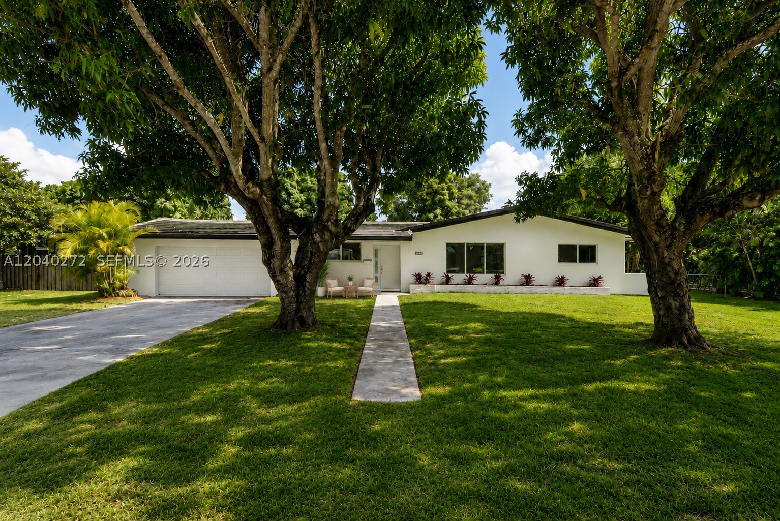 8265 SW 149th Dr, Palmetto Bay FL 33158