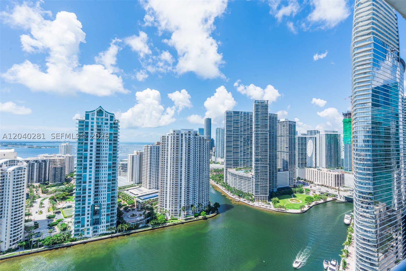 325 S Biscayne Blvd #3821, Miami FL 33131