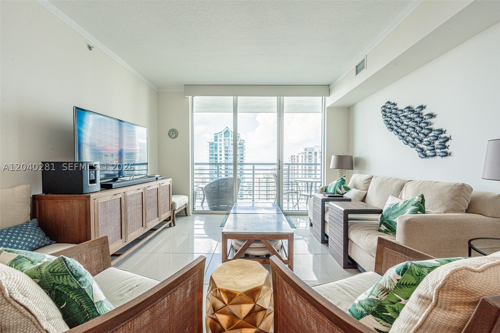 325 S Biscayne Blvd #3821, Miami FL 33131