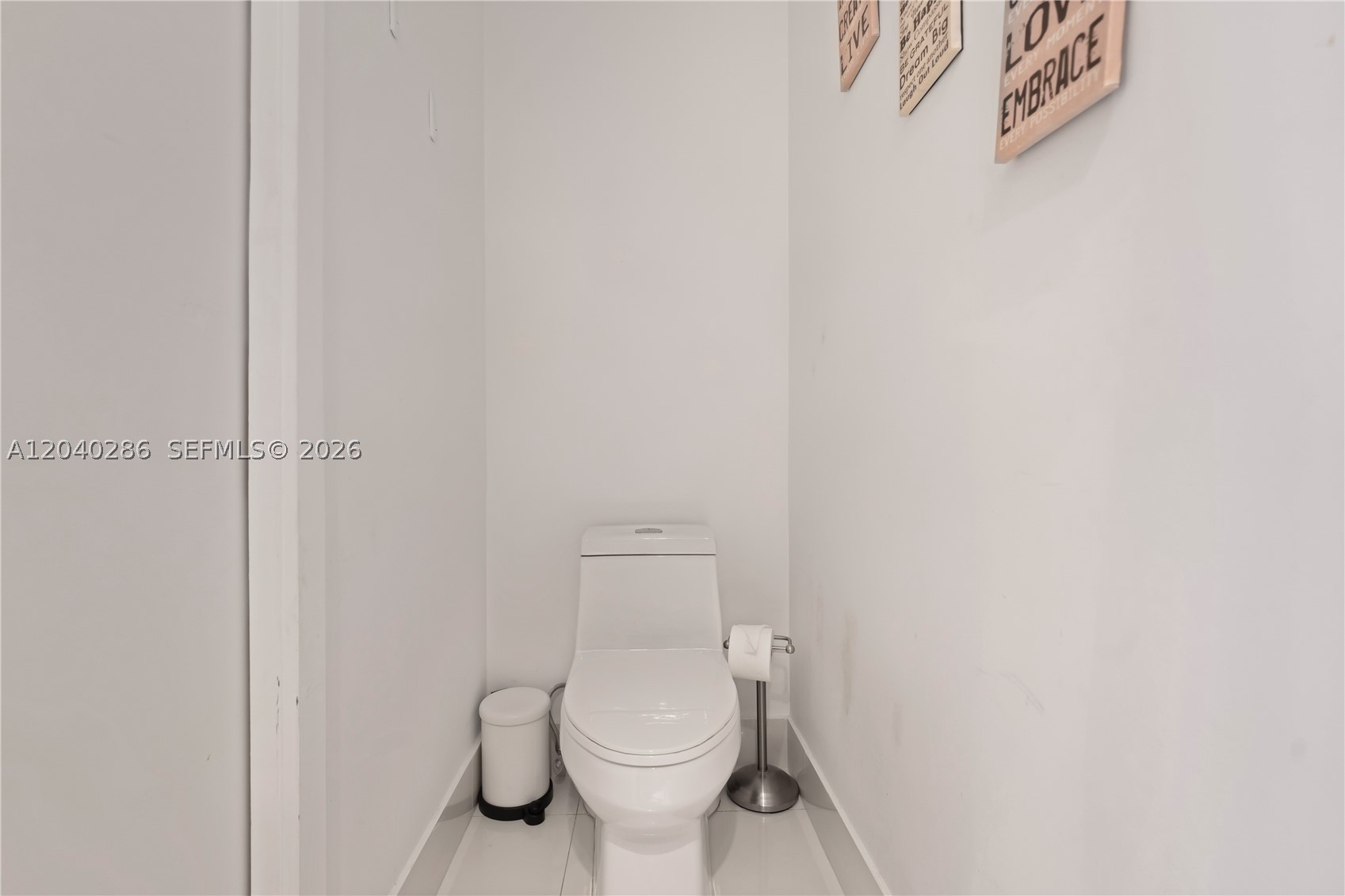 650 NE 32nd St #703, Miami FL 33137