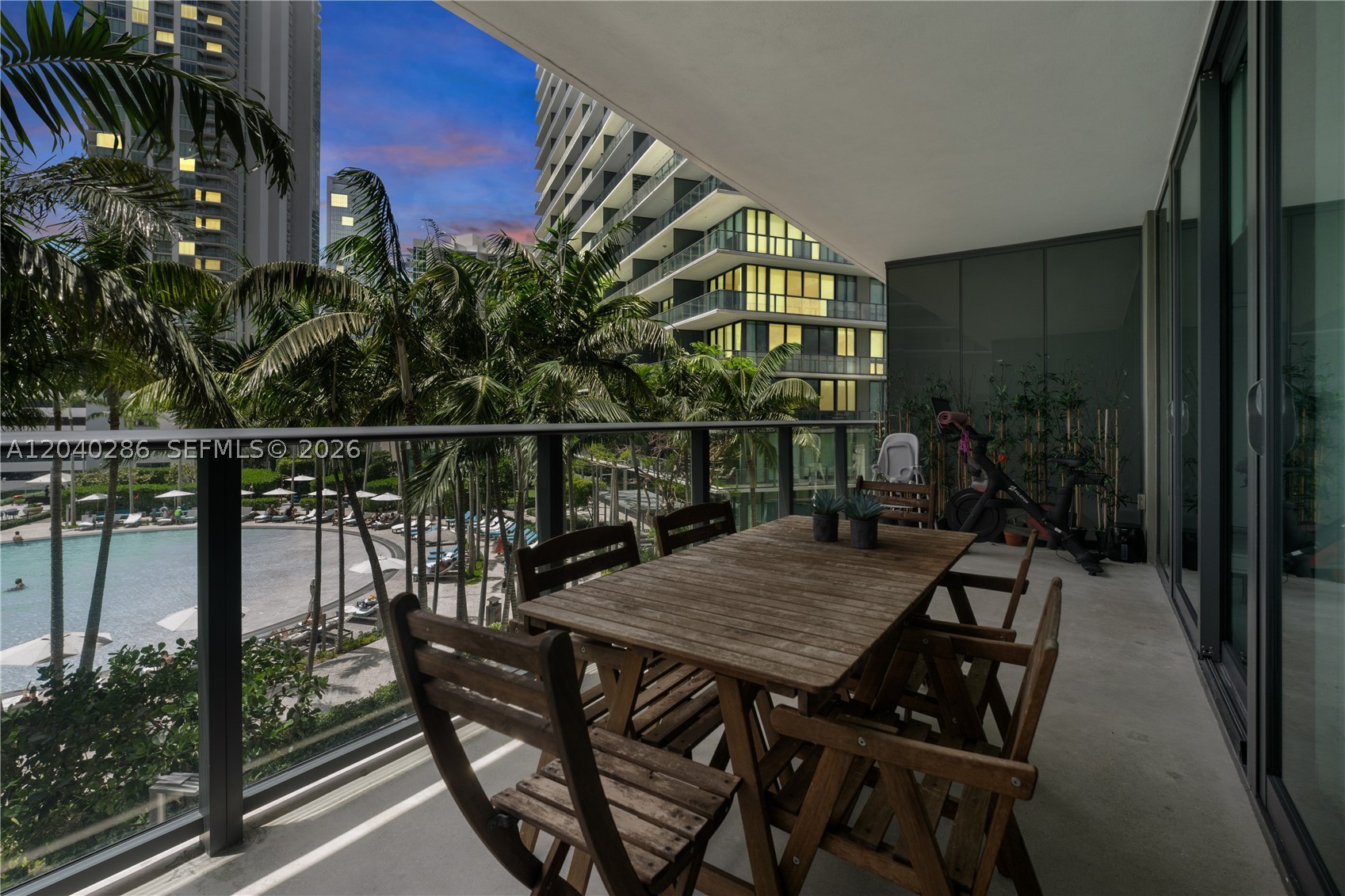 650 NE 32nd St #703, Miami FL 33137