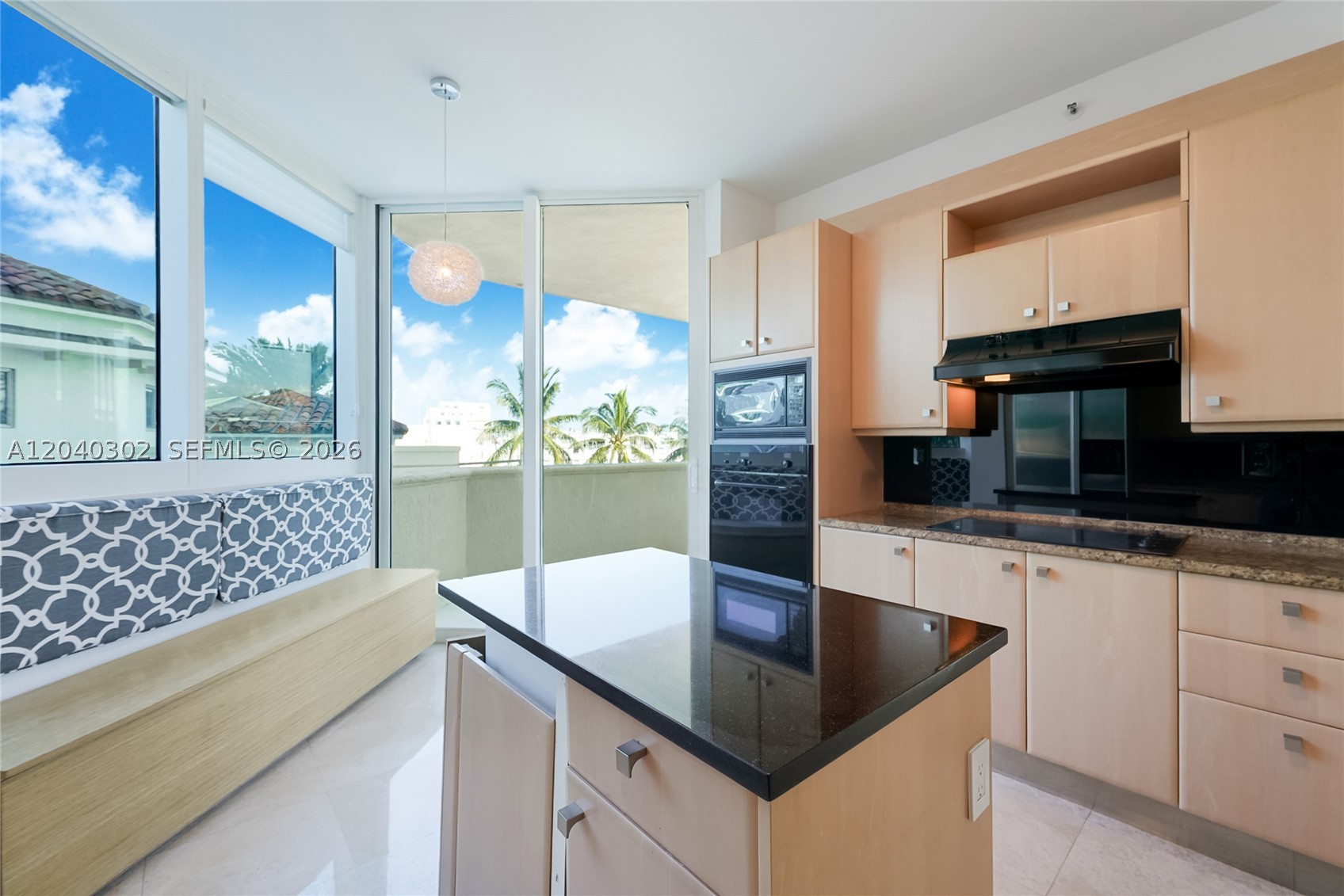 300 S Pointe Dr #405, Miami Beach FL 33139