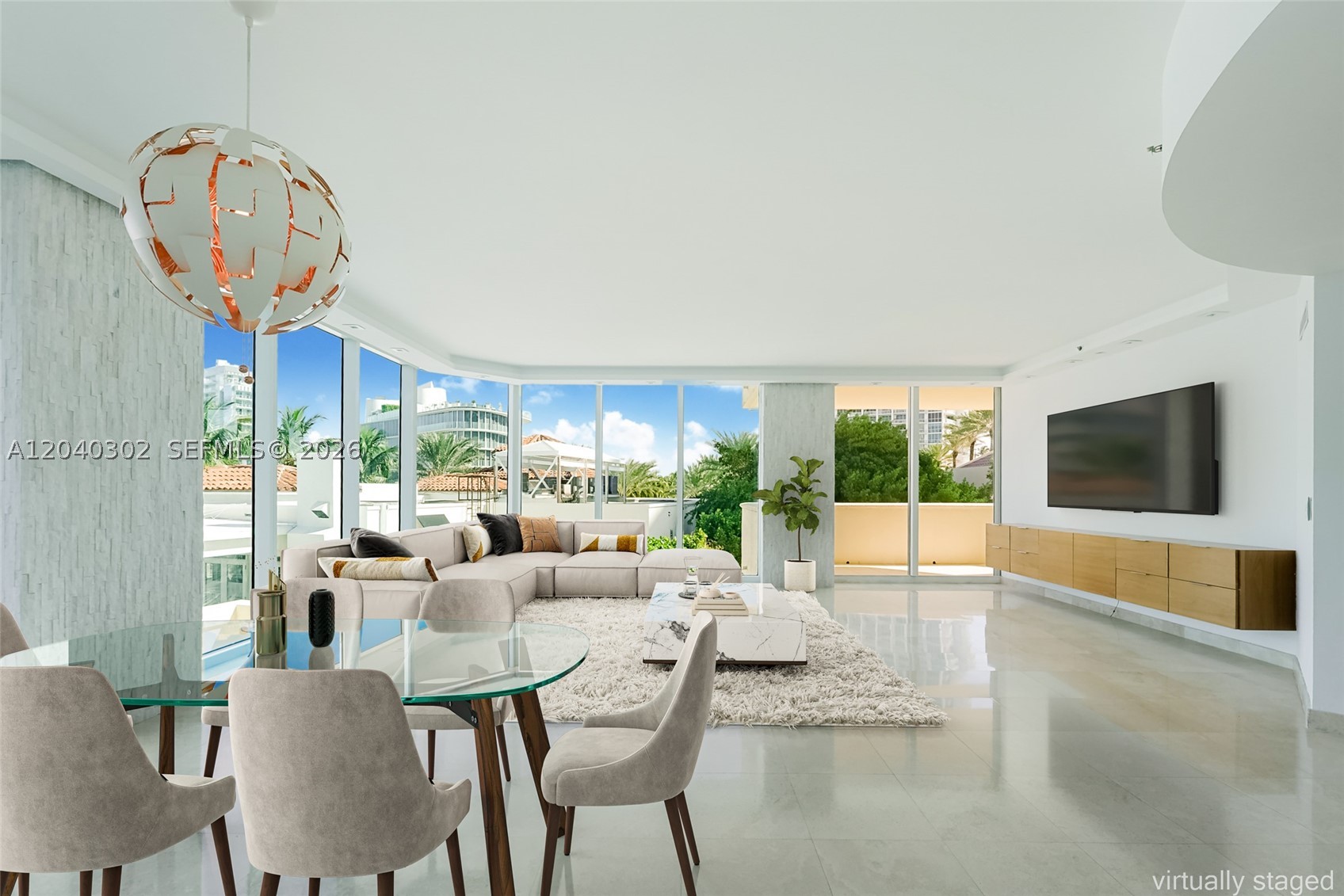 300 S Pointe Dr #405, Miami Beach FL 33139