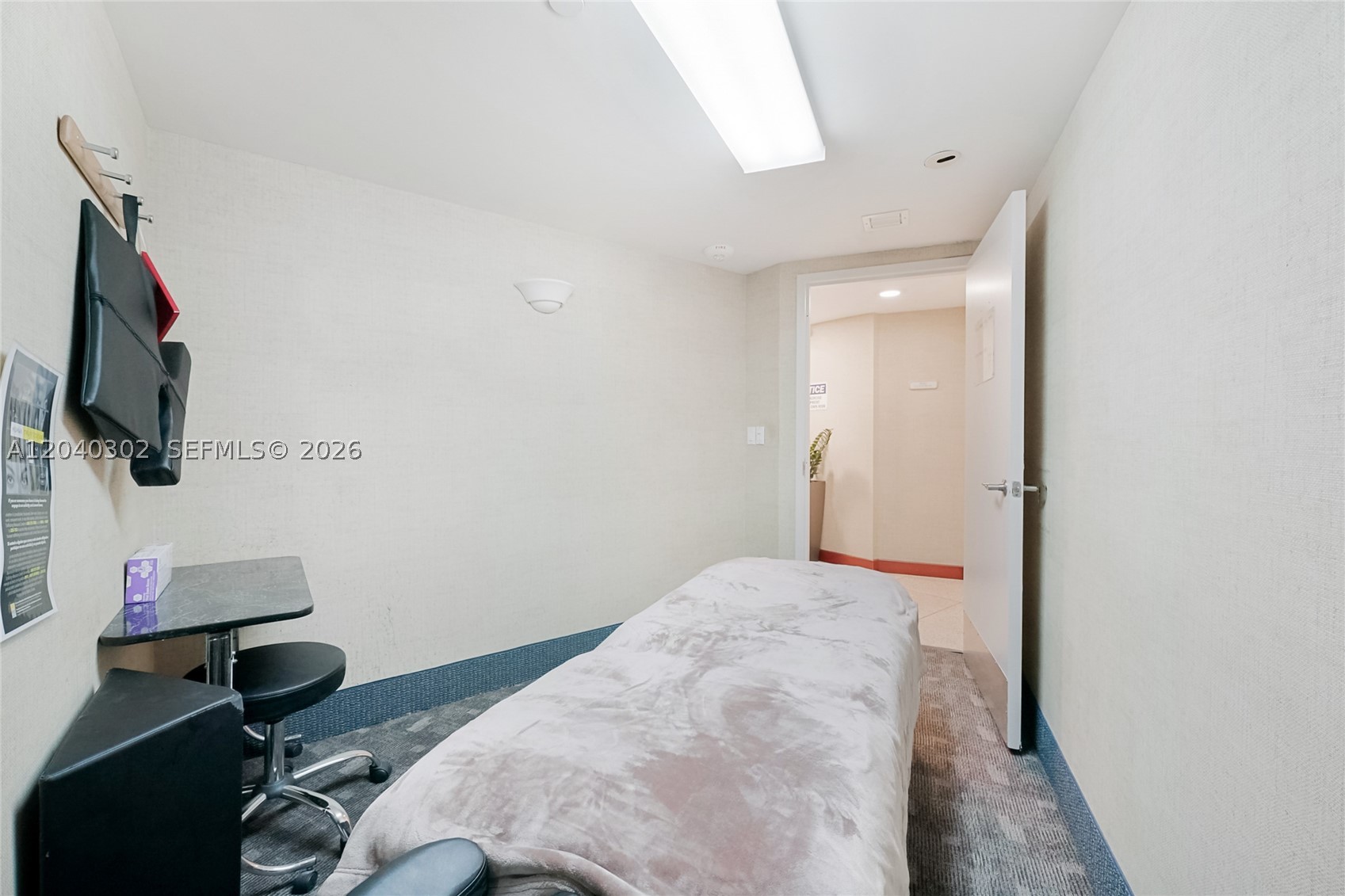 300 S Pointe Dr #405, Miami Beach FL 33139