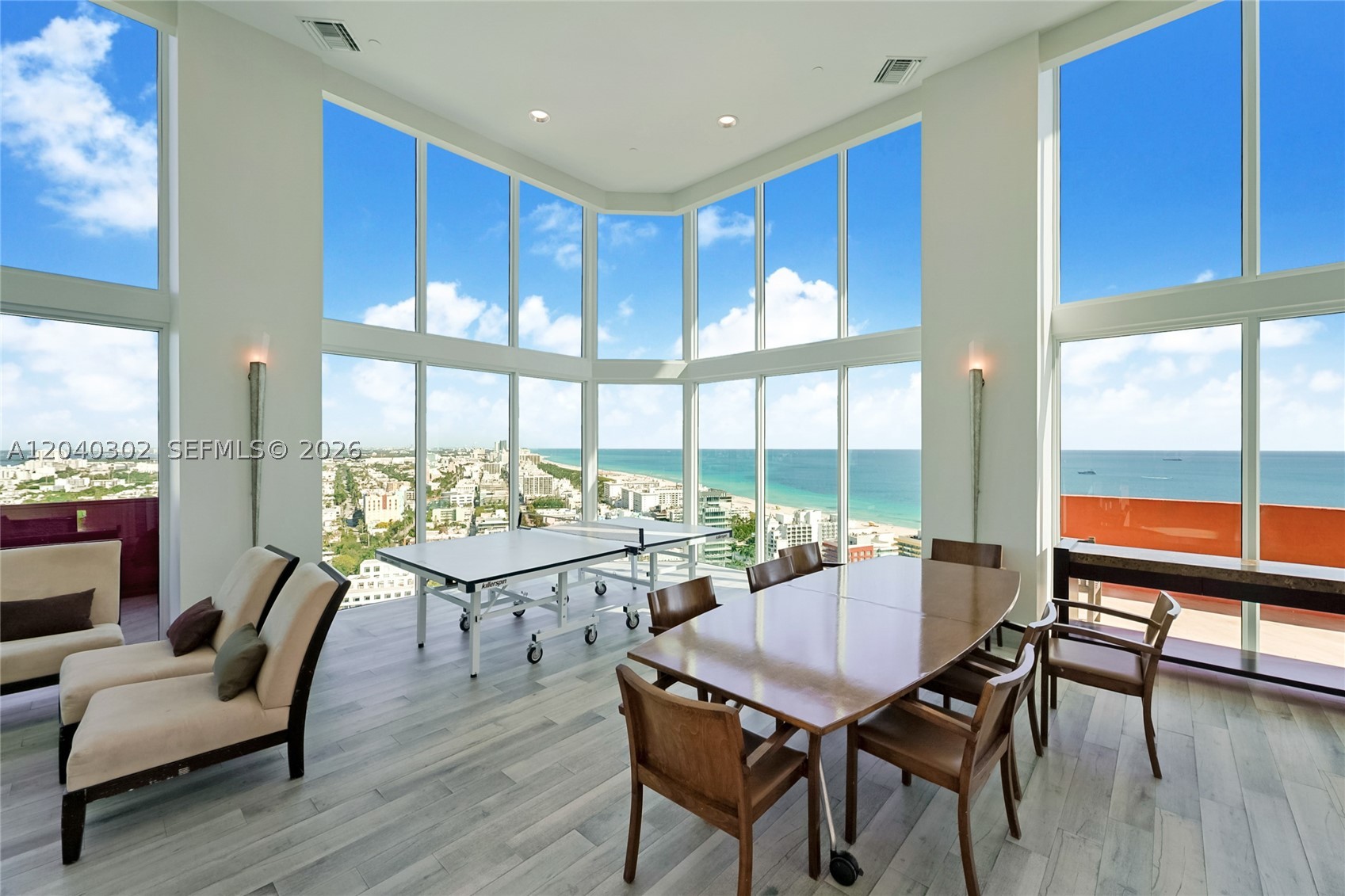 300 S Pointe Dr #405, Miami Beach FL 33139