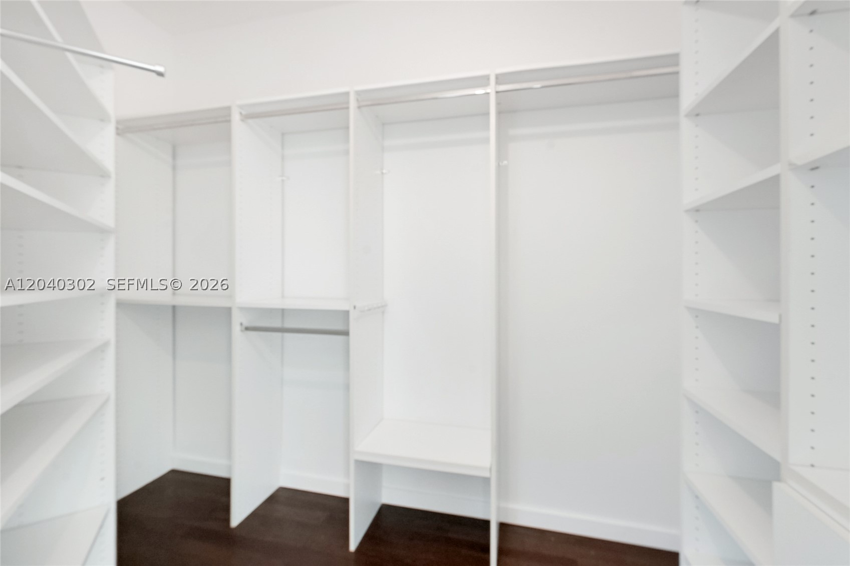 300 S Pointe Dr #405, Miami Beach FL 33139