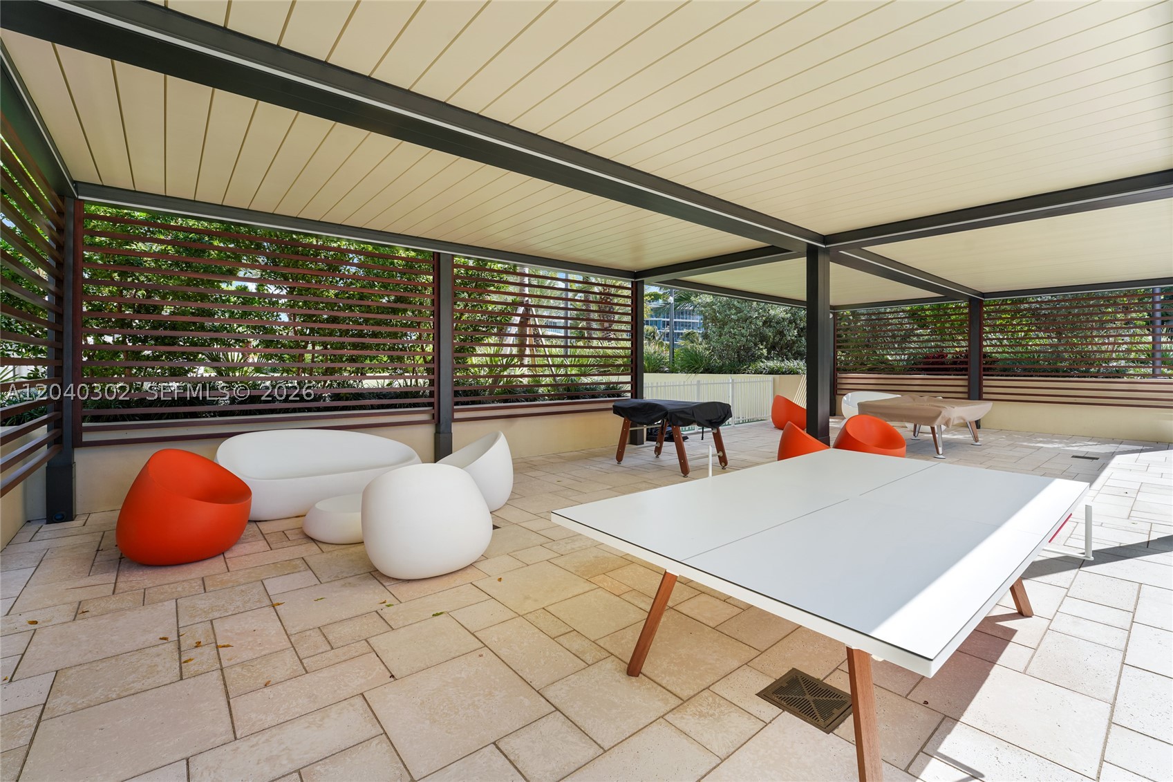 300 S Pointe Dr #405, Miami Beach FL 33139