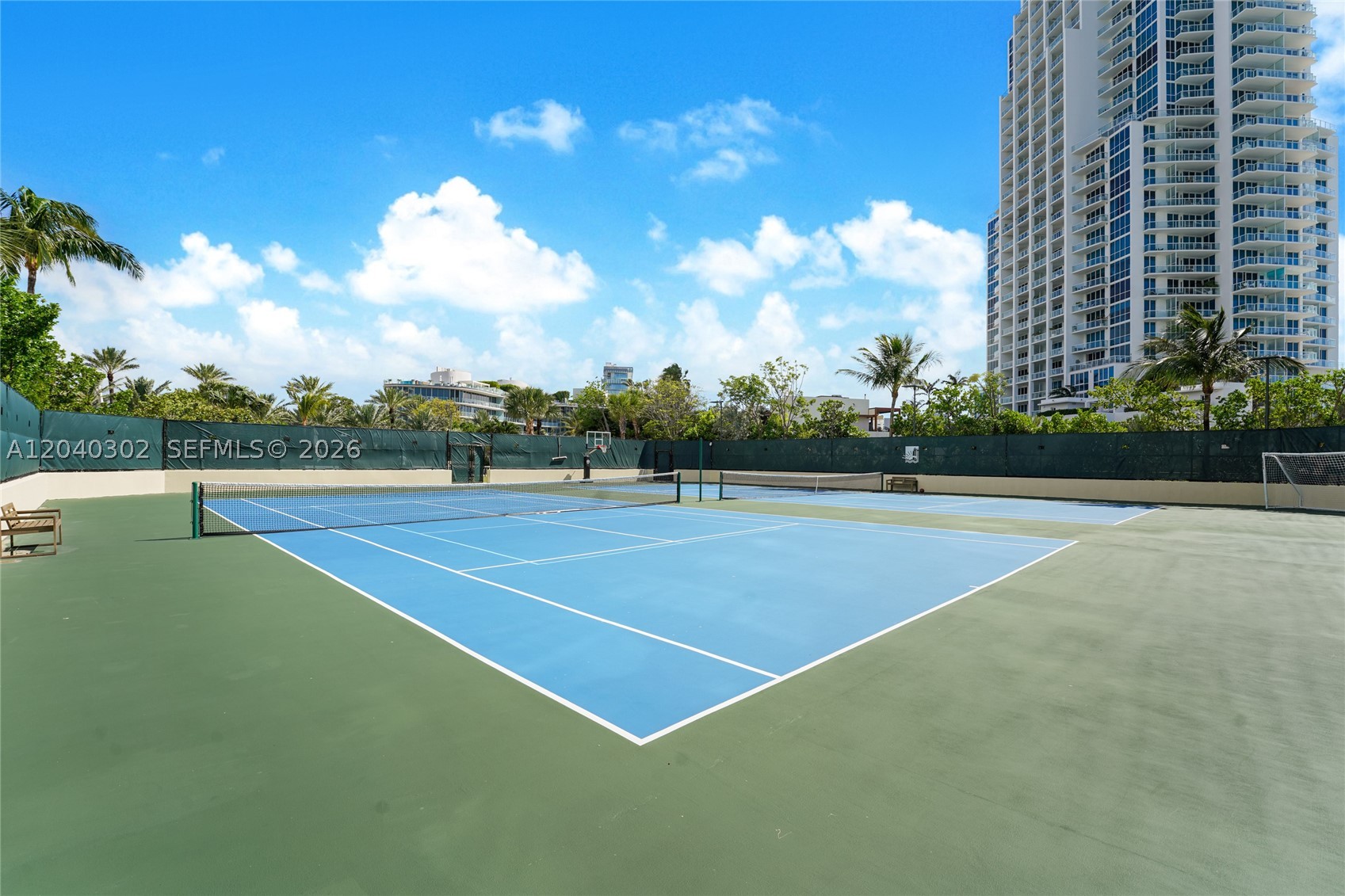 300 S Pointe Dr #405, Miami Beach FL 33139