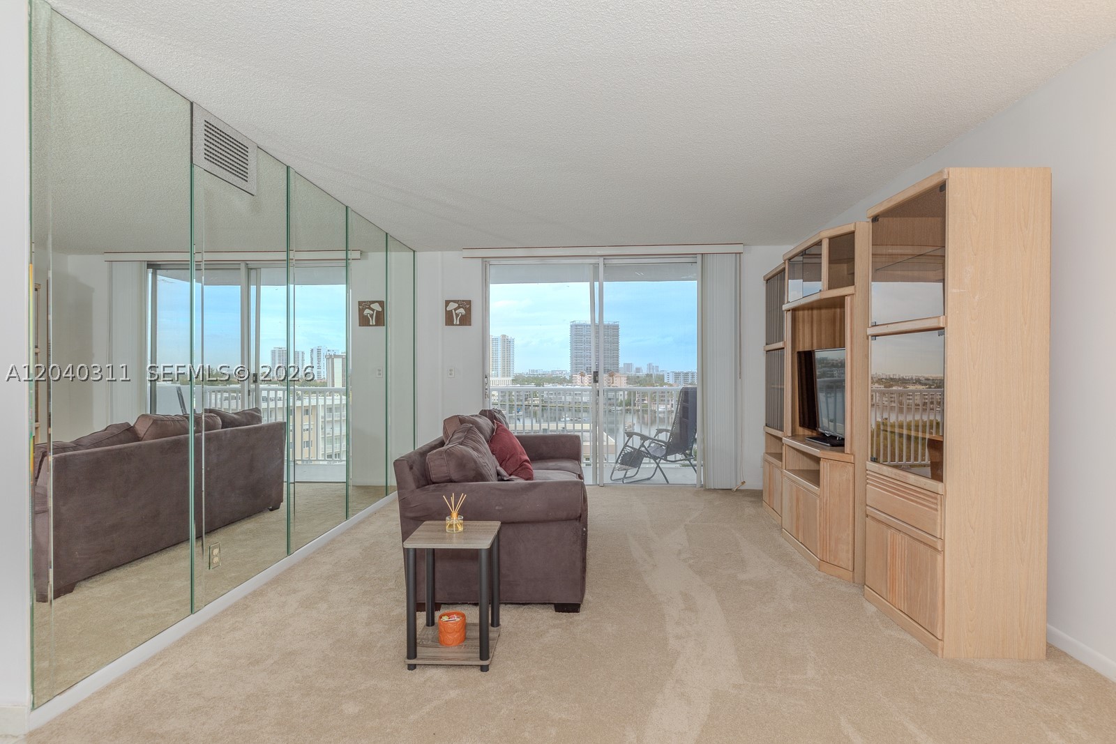 137 Golden Isles Dr #809, Hallandale Beach FL 33009