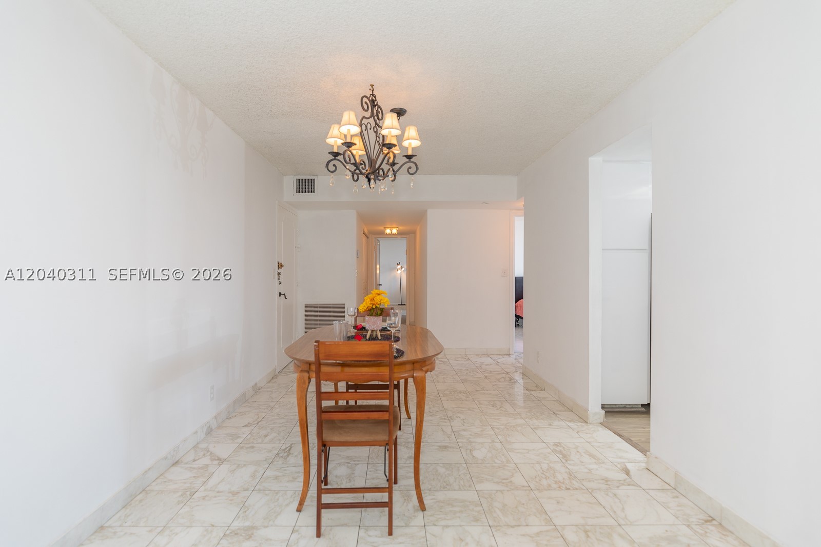 137 Golden Isles Dr #809, Hallandale Beach FL 33009