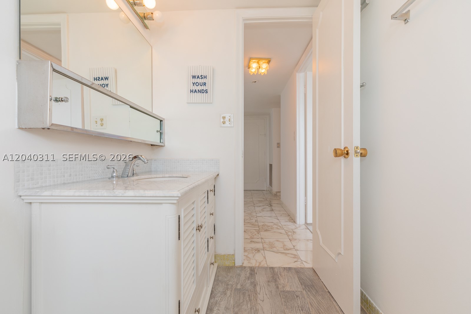 137 Golden Isles Dr #809, Hallandale Beach FL 33009