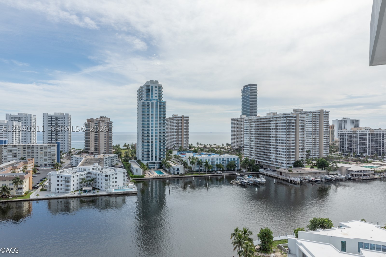 137 Golden Isles Dr #809, Hallandale Beach FL 33009