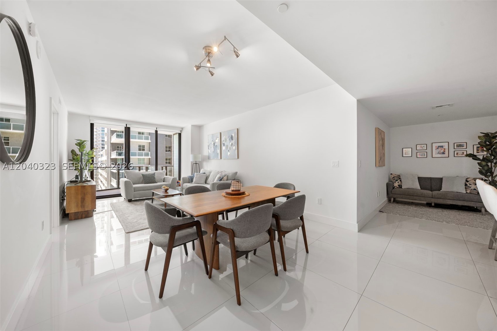 1300 S Miami Ave #2110, Miami FL 33130