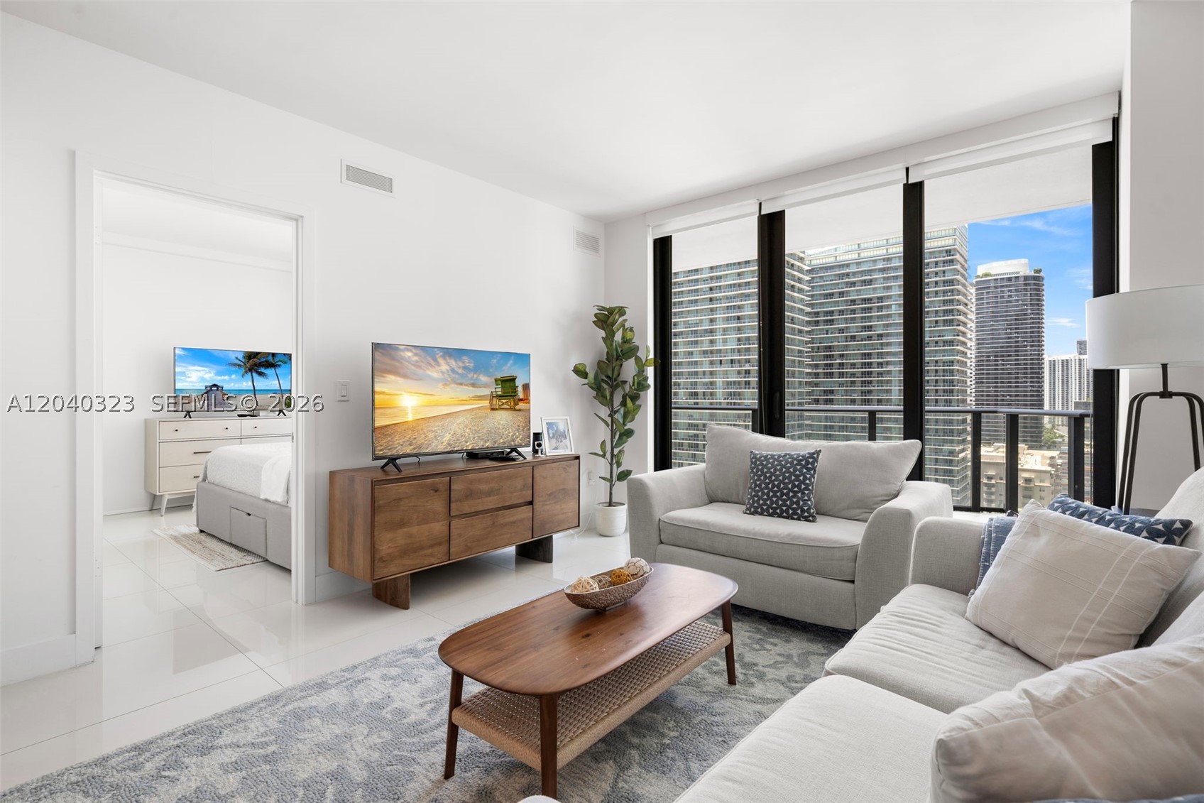 1300 S Miami Ave #2110, Miami FL 33130