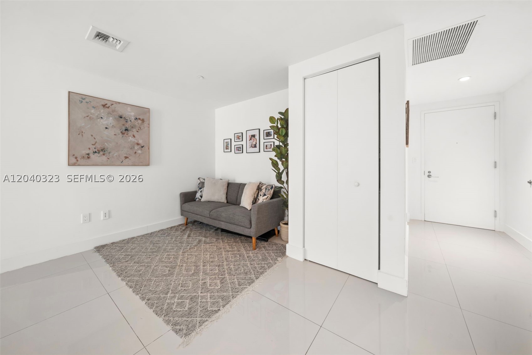 1300 S Miami Ave #2110, Miami FL 33130