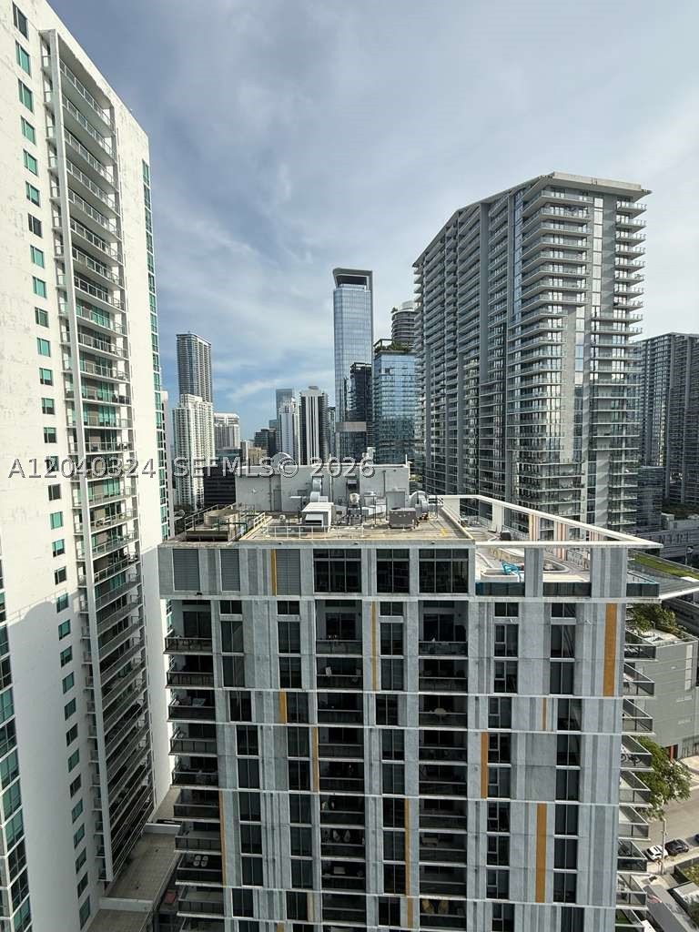 41 SE 5th St #1708, Miami FL 33131