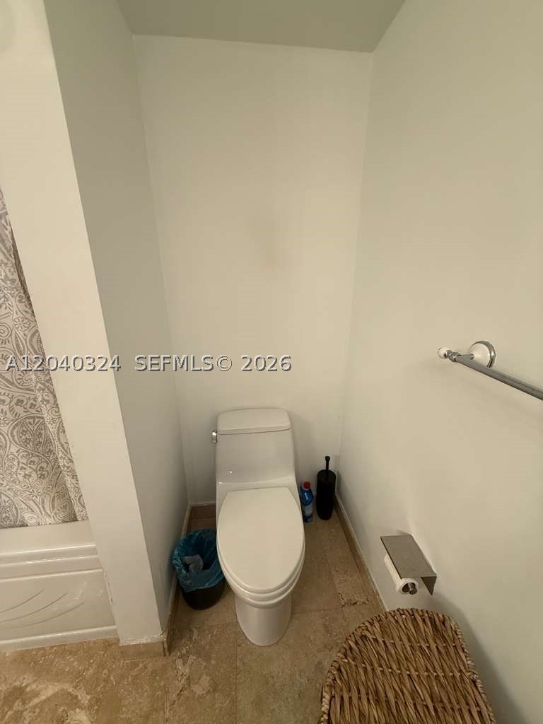41 SE 5th St #1708, Miami FL 33131