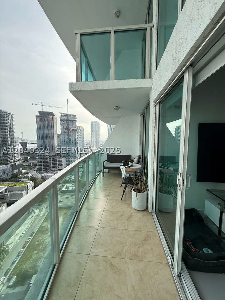 41 SE 5th St #1708, Miami FL 33131