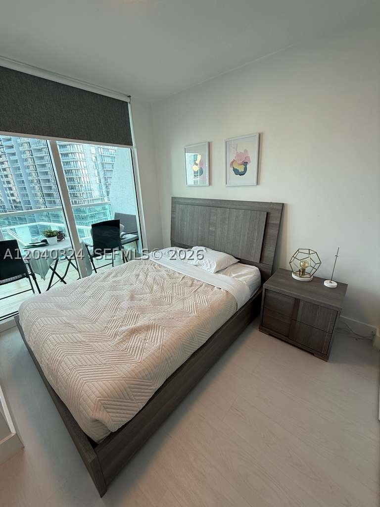 41 SE 5th St #1708, Miami FL 33131